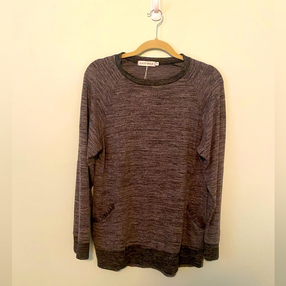 NWT Gadewake gray lightweight sweater